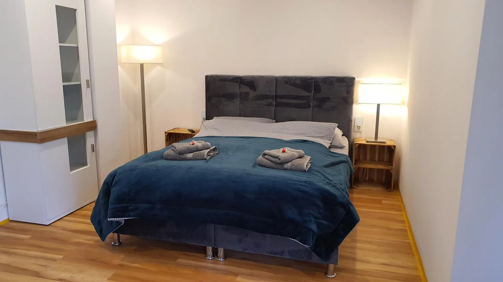 Apartment Bungalow an der Tanne mit überdachter Terrasse Düsseldorf